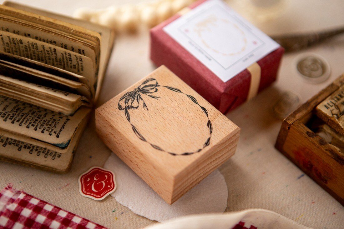 Ovel Ribbon Frame Rubber Stamp