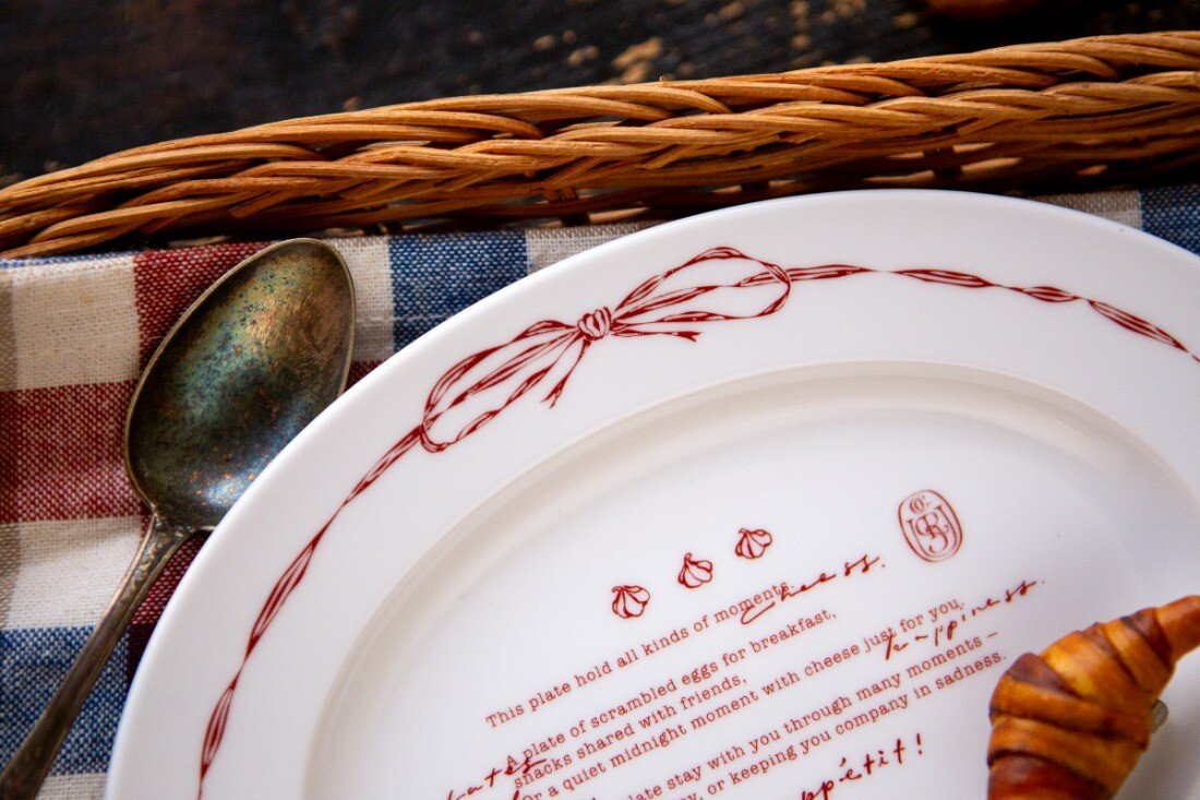 Bon appétit! oval ceramic plate
