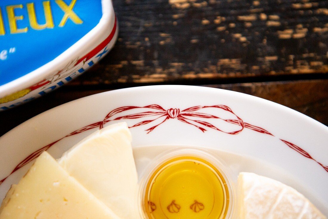 Bon appétit! oval ceramic plate