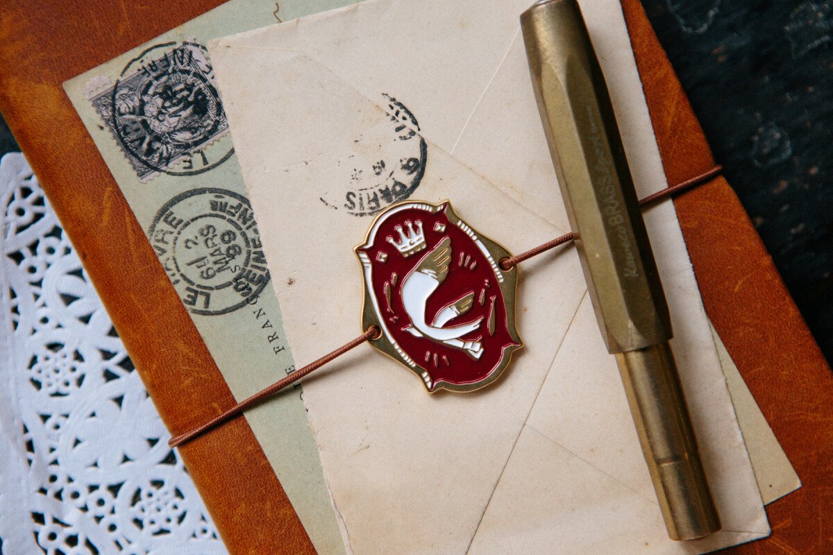 《Bird - Red》Book Band Accessory