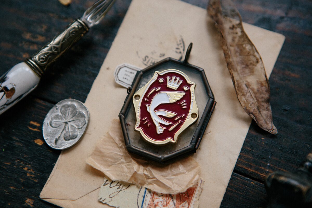 《Bird - Red》Book Band Accessory