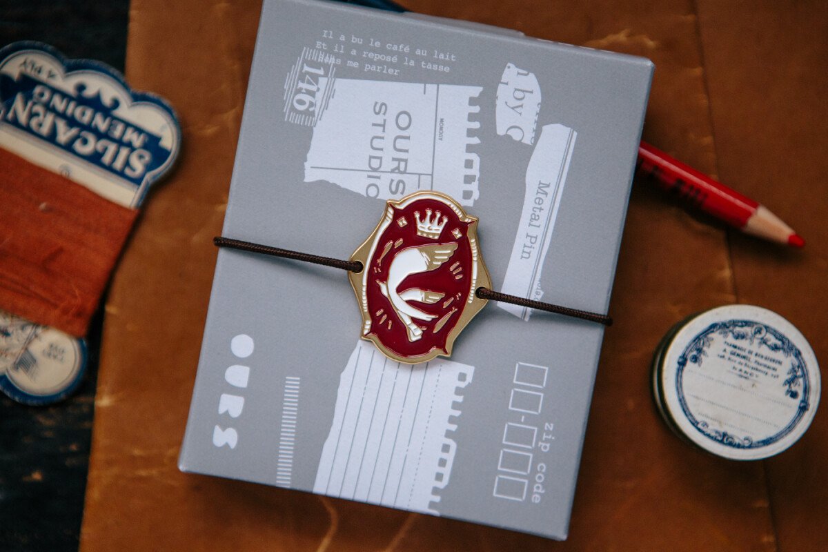 《Bird - Red》Book Band Accessory